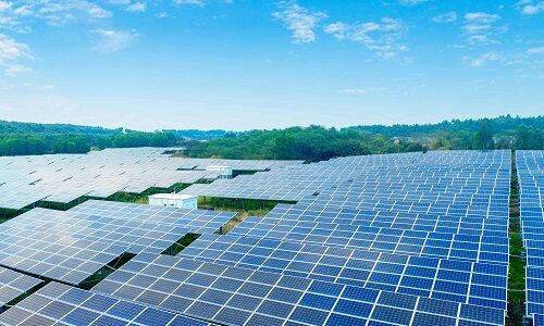 A Comprehensive Analysis of Solar Panel Installation in Noida Introduction